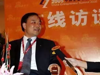 12年前在馬來西亞受辱,如今他終於一雪前恥,讓你們狗眼看人低,現在遭報復了!!