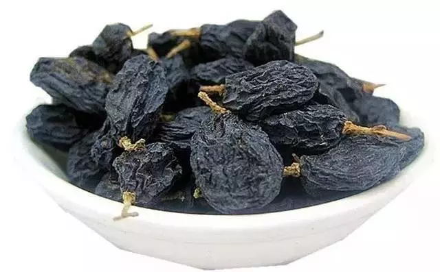 葡萄乾和它一起泡水,每天一杯,比蟲草還好!