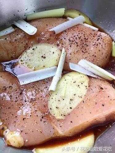 不加一滴油搞定巨好吃的減脂雞胸肉,一個平底鍋