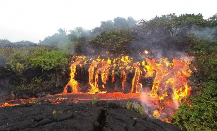 6張會讓你一邊看一邊「哇哇哇挖噢」的神奇照片。龍捲風的「進化過程」未免也太震撼了...