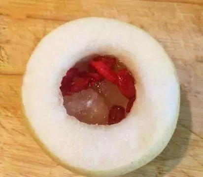 入秋後易感冒,教你燉這道冰糖燉雪梨,簡單易學,祛痰又潤肺