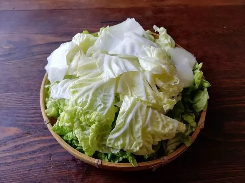 秋季乾燥要給家人多吃這個菜,物美價廉,教你這樣做,好吃不上火