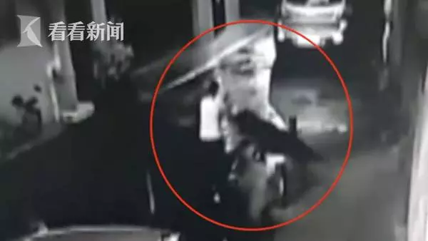 9個月女嬰,遭惡犬撲咬滿腿是血狗主人拖欠賠償還稱:狗已賣掉!