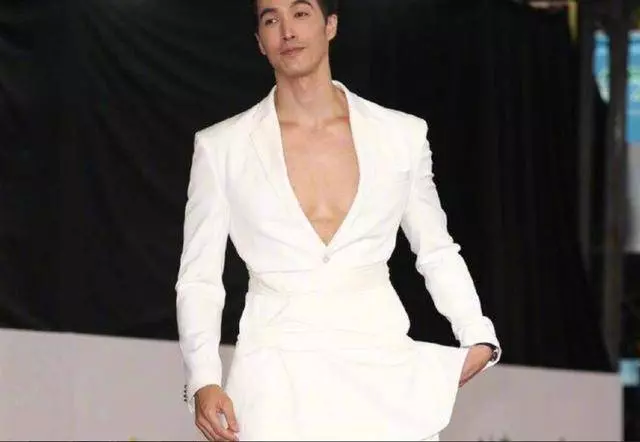 金鐘獎有毒?男明星成為焦點,而女明星一個個變成女巫!