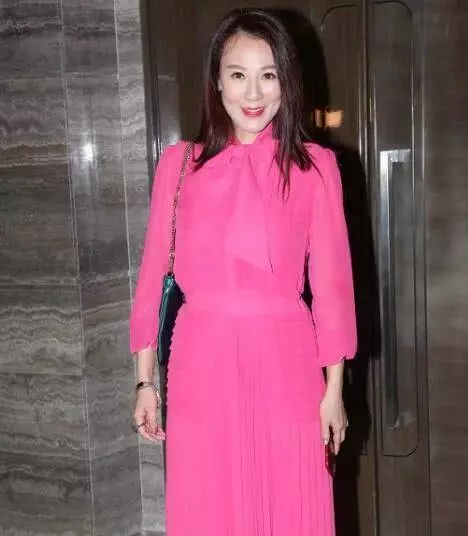 恭喜!53歲TVB男綠葉昨日結婚,宴開28席請親朋好友來見證!