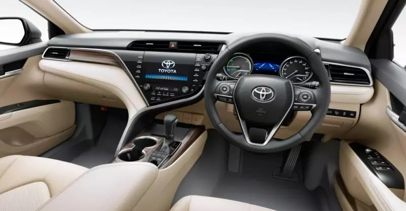 2018 TOYOTA CAMRY 終於要來了!您是不是也等不及了呢?