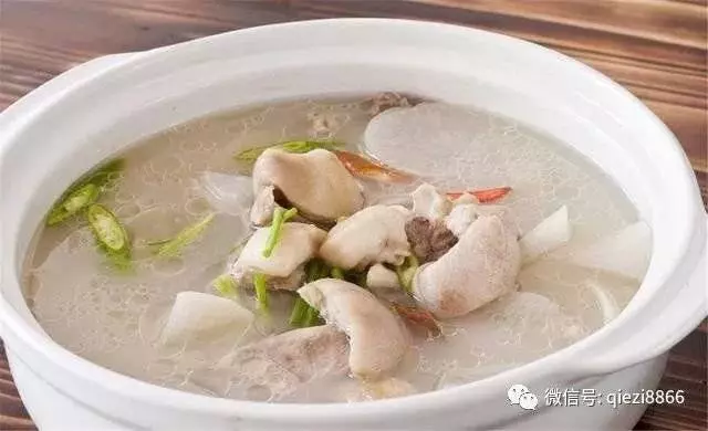 不想痛風纏上身,3種食物儘量少吃,痛風慢慢「離你而去」