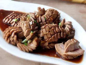 除了少吃動物內臟,還有3類食物痛風患者也要謹慎,對身體都不好
