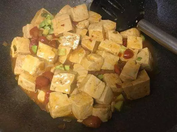 吃豆腐補鈣效果好,可豆腐吃多了會得腎結石?告訴你豆腐正確吃法