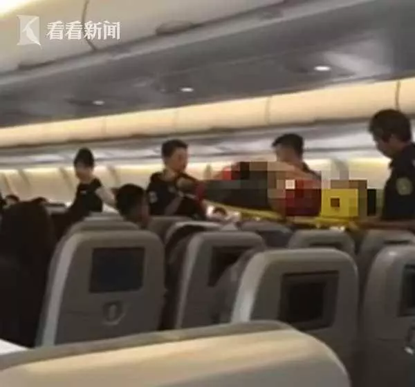 航班起飛乘客突然休克,患者本身有糖尿病, 飛機緊急備降救人仍不治身亡