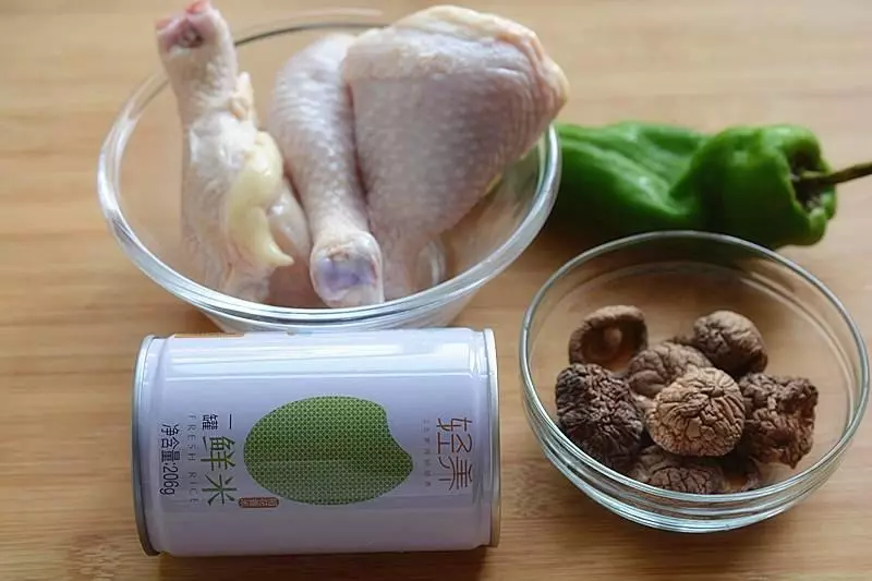 這碗飯很火爆,飯店一小碗要15元,自己做只需幾元,好吃又簡單