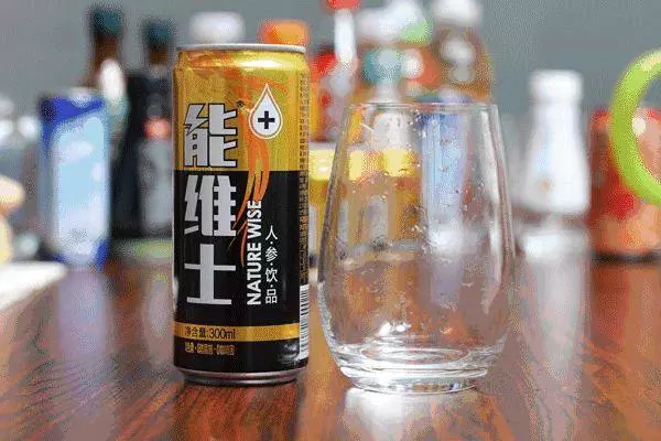 排尿時有4個表現,說明你的腎不太好!【遠2紅、補3黑、戒4事】,腎會慢慢變好的