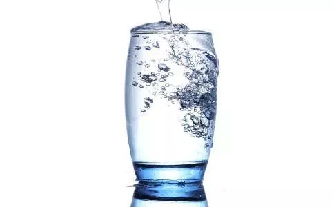 喝水也有大學問!這3個時間喝的是「瘦身」水,早知道早瘦!