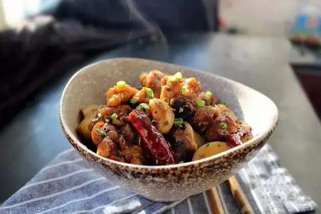 正宗的「三杯雞」竟然這樣簡單,你確定不來一口?