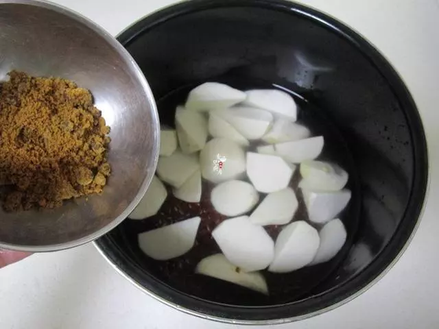 女人想要膚色好,就多吃這碗湯,補氣血,多吃也不胖!