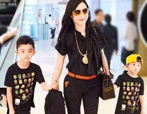 謝霆鋒邀請兒子回家聚聚,柏芝一口拒絕,理由讓人無法反駁