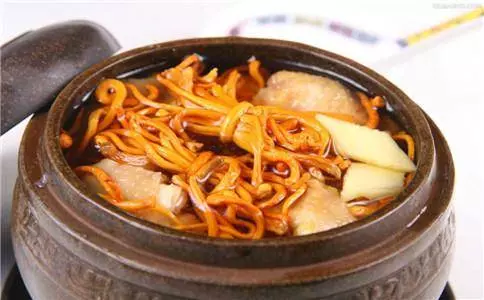蟲草花的功效:有補肺腎、止咳嗽、益虛損、養精氣之功能,蟲草花怎麼做起來好吃?