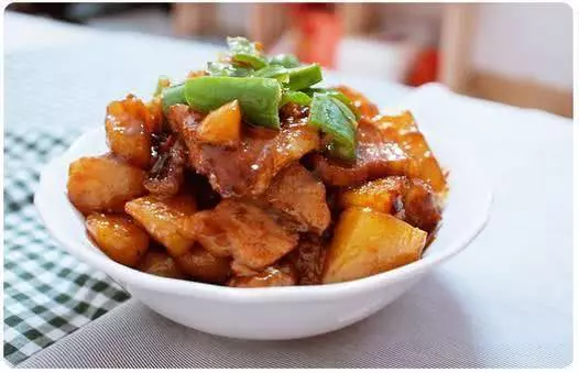 紅燒肉中加入「它」,肥而不膩,美味還下飯,天天吃都不夠!