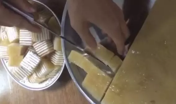 千層馬蹄糕做法原來這麼簡單,茶樓師傅的配方,食材只需3種,步驟很詳細,再也不用去外面買了!