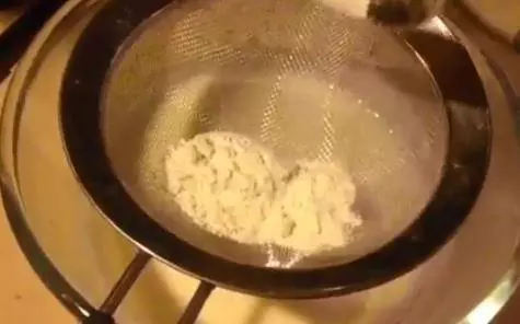 媽媽做的蒸蛋糕好吃不上火,最主要的是非常好做,適合新手哦!