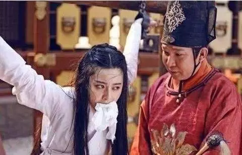 中國最慘的一位女皇帝,她兵敗被俘後,被上百官兵折磨三天三夜! -