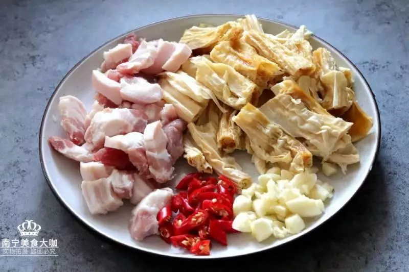 五花肉和這食材一起燒,鮮香下飯,油而不膩,吃一次就上癮一輩子
