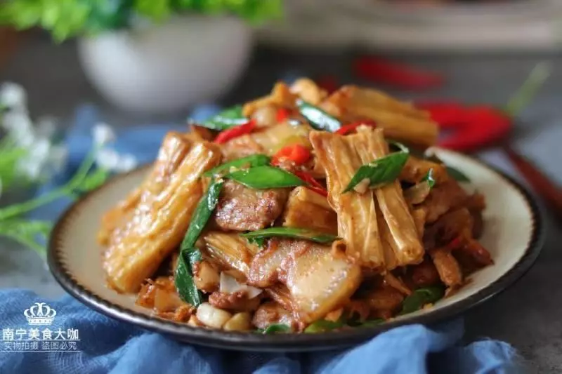 五花肉和這食材一起燒,鮮香下飯,油而不膩,吃一次就上癮一輩子