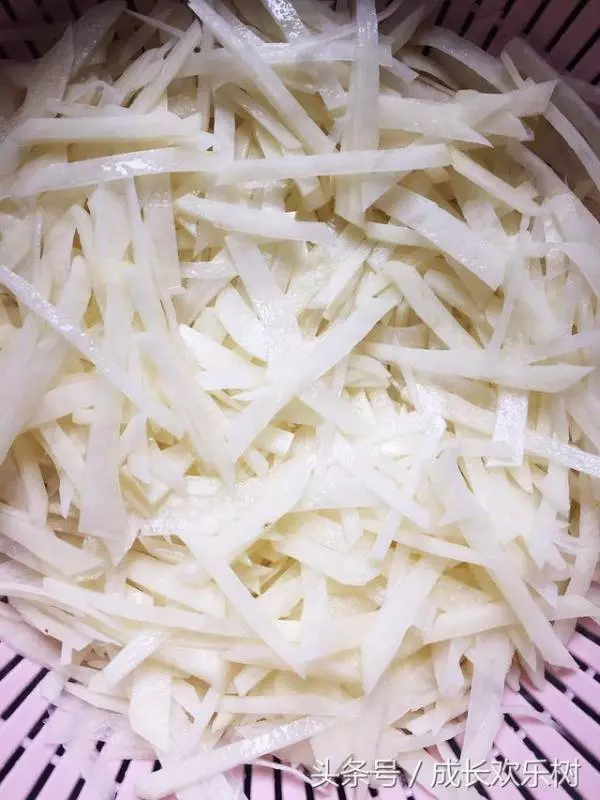 你想不到的土豆新吃法,香辣軟糯,全家都愛