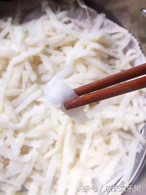 你想不到的土豆新吃法,香辣軟糯,全家都愛