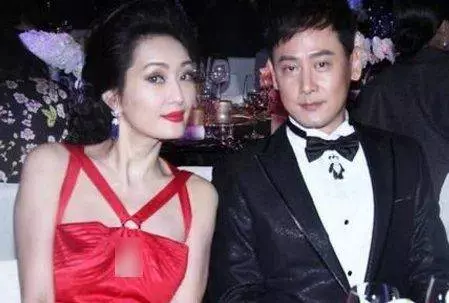 出道前當8年保姆辱罵內地,被老外騙財騙色,嫁內地富豪50歲忙備孕!