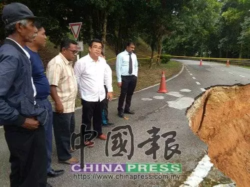 夠力!教育部訓練學院發生嚴重山崩,整條路都不見了!
