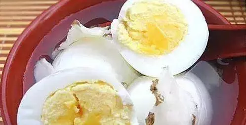 視力嚴重下降、看東西模糊不清!多吃4種食物,可馬上補救!