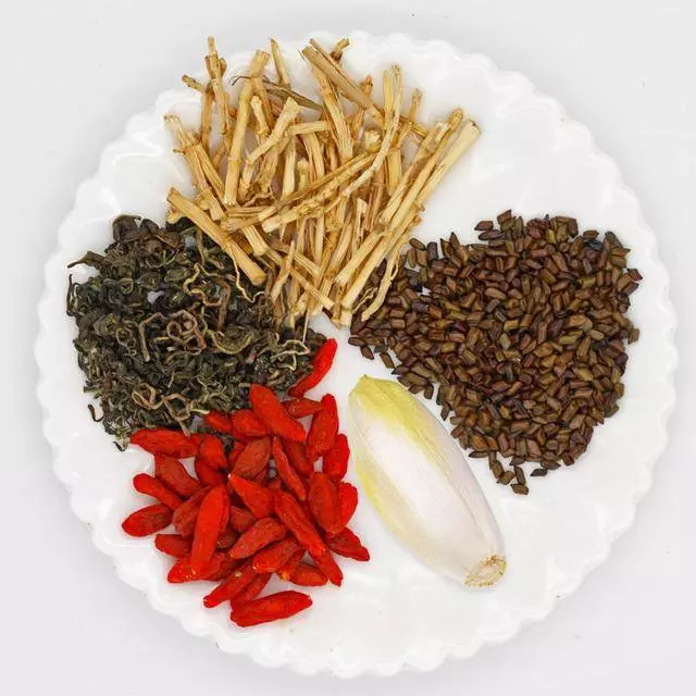 視力嚴重下降、看東西模糊不清!多吃4種食物,可馬上補救!