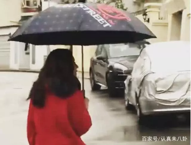 張柏芝首曬男友照,顏值慘遭謝霆鋒秒殺,她只一句受到粉絲力捧