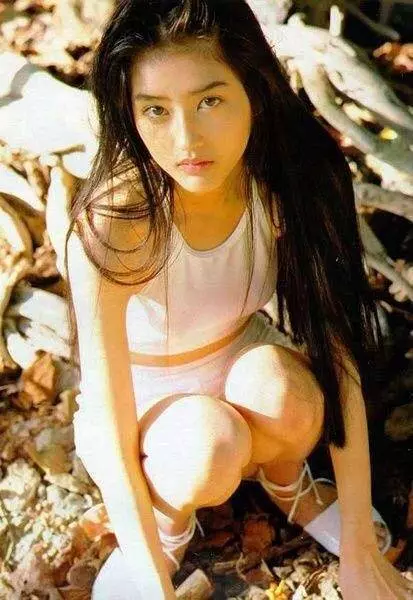 公認中國4美,韓國4美和日本4美,網友:都沒她美
