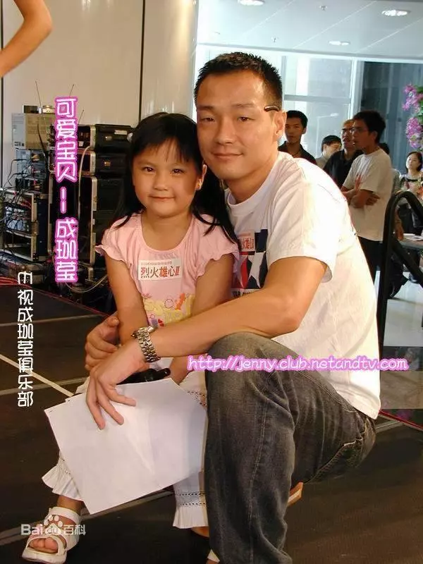 曾是TVB最可愛小童星,長大後判若兩人,網友:心都快碎了
