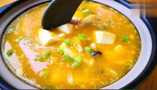 1塊豆腐,1塊南瓜,這樣簡單一做,好喝有營養,老少皆宜