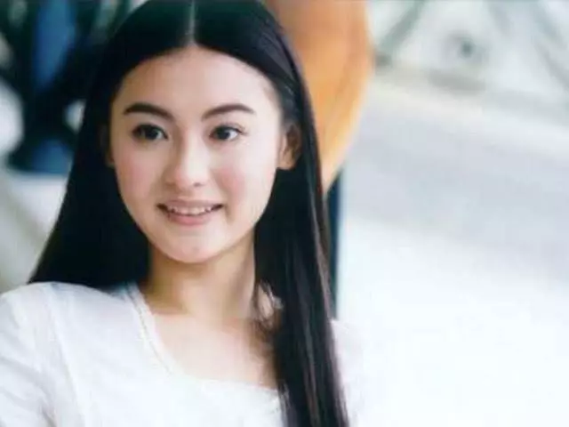 她唯一逃脫陳冠希魔咒的前女友,今靠實力打出一個漂亮的翻身仗