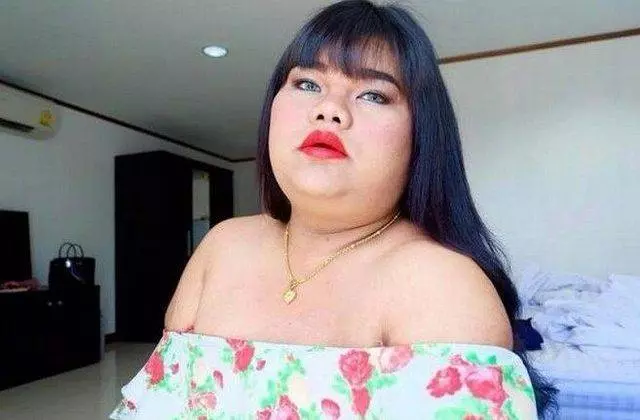 她被人罵做黑丑胖,但是她的男友卻讓人羨慕,這個世界不公平!