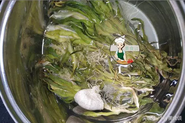 吸菸飲酒要常煲這鍋湯,下料做法超簡單,清心潤肺更養人