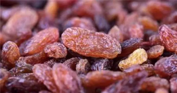 一直把葡萄乾當零食吃,現在才知道,原來我的病都是因為它才改善的!!!