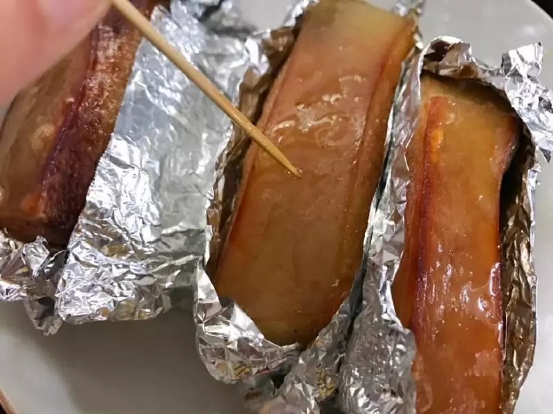五花肉不炒不煮,這麼做,皮脆肉嫩不油膩,一口一塊真過癮!