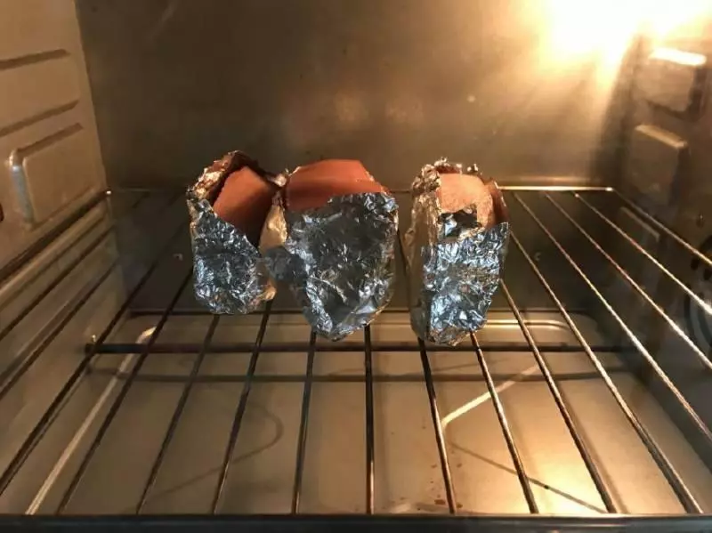 五花肉不炒不煮,這麼做,皮脆肉嫩不油膩,一口一塊真過癮!