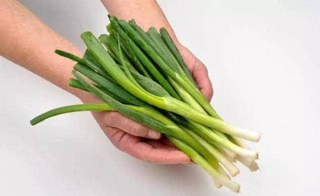 長期吸菸肺不好?多吃這幾種食物,給你的肺部「洗洗澡」