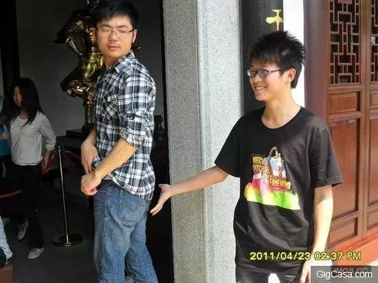 「幫我把女友P得sexy一點」就說了不要叫網友P圖最後一張快笑死了