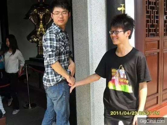 「幫我把女友P得sexy一點」就說了不要叫網友P圖最後一張快笑死了