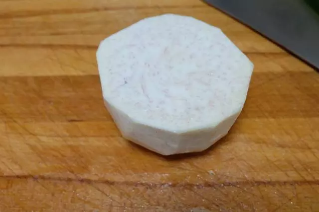 芋頭和排骨一起蒸,簡單易做營養美味