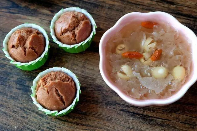 入秋之後多喝這個湯,潤肺止咳防秋燥,常喝氣色好