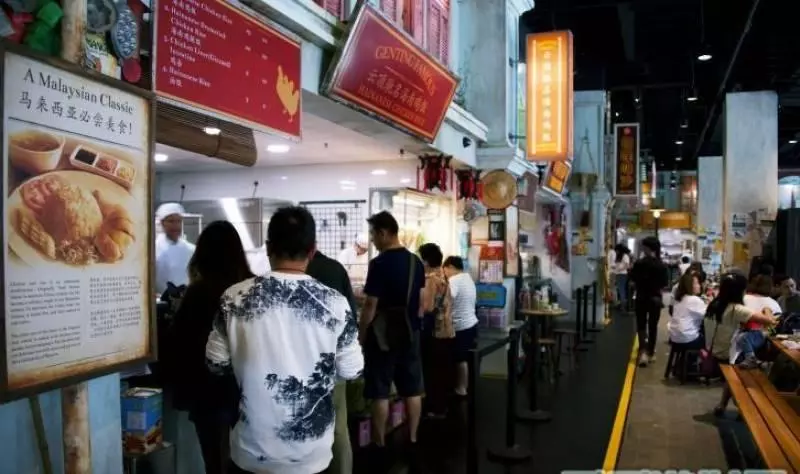 雲頂一盤雞飯要價21令吉沒想到人們還是每天大排長龍搶著吃,到底是為什麼? -