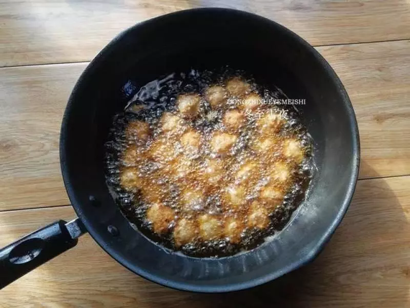 兒子不喜歡吃豆腐,我換種方法做,他一口一個,老公也一起搶著吃